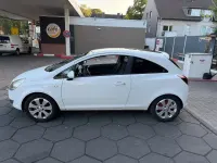 Gebraucht Opel Corsa Color Edition 87 PS (63 kW) 2010 Weiß Kleinwagen