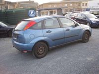 Gebraucht Ford Focus Futura 101 PS (74 kW) 2000 Blau Limousine