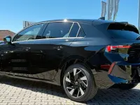 Neu Opel Astra 145 PS (106 kW) 2026 Schwarz Limousine