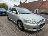 Gebraucht Toyota Avensis Sol 129 PS (94 kW) 2004 Silber Kombi