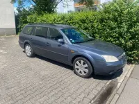 Gebraucht Ford Mondeo Trend 125 PS (91 kW) 2001 Grau Limousine