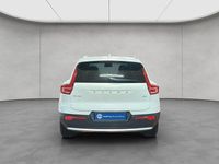 Gebraucht Volvo XC40 Core 163 PS (119 kW) 2024 Crystal white SUV