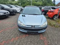 Gebraucht Peugeot 206 Style 75 PS (55 kW) 2001 Limousine