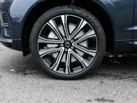 Neu Volvo XC60 Plus 455 PS (334 kW) 2026 Blau SUV