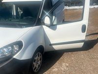 Gebraucht Fiat Doblò 90 PS (66 kW) 2019 Weiß Van / Kleinbus