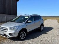 Gebraucht Ford Kuga 150 PS (110 kW) 2018 Silber SUV