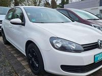 Gebraucht VW Golf VII Trendline 105 PS (77 kW) 2012 Candyweiß Kleinwagen