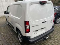 Gebraucht Peugeot Partner Premium 102 PS (75 kW) 2023 Weiss icy Van / Kleinbus