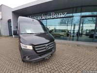 Gebraucht Mercedes Sprinter 170 PS (125 kW) 2023 Obsidianschwarz metallic Van