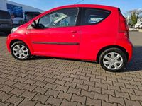Gebraucht Peugeot 107 68 PS (50 kW) 2009 Rot Kleinwagen