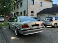 Gebraucht BMW 740 286 PS (210 kW) 1995 Silber Limousine