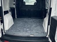 Gebraucht Opel Combo 95 PS (69 kW) 2016 Weiß Van / Kleinbus