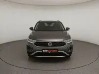 Second-hand VW T-Roc Life 110 CP (80 kW) 2023 Gri SUV
