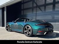 Neu Porsche 992 541 PS (397 kW) 2026 Gruen Cabrio