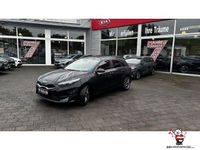 Neu Kia Ceed Style 140 PS (102 kW) 2025 Grau Kleinwagen