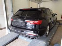 Gebraucht Audi A4 S-Line 163 PS (119 kW) 2023 Schwarz Kombi