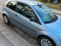 Gebraucht Ford Fiesta 60 PS (44 kW) 2005 Blau Kleinwagen