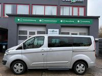 Gebraucht Ford Tourneo 155 PS (114 kW) 2016 Silber Van / Kleinbus