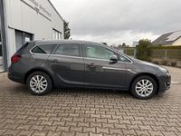 Gebraucht Opel Astra Exklusiv 165 PS (121 kW) 2014 Grau Kombi