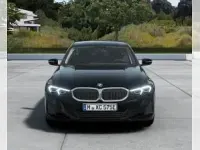 Neu BMW 330e 292 PS (214 kW) 2026 Schwarz (schwarz ii) Limousine