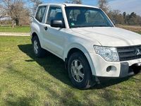Gebraucht Mitsubishi Pajero 200 PS (147 kW) 2011 Weiß SUV