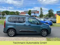 Neu Opel Combo Life 131 PS (96 kW) 2026 Blau Van / Kleinbus