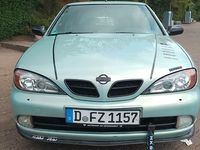 Gebraucht Nissan Primera Comfort 114 PS (83 kW) 2001 Grün Limousine