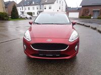Gebraucht Ford Fiesta Cool & Connect 101 PS (74 kW) 2018 Rot Kleinwagen
