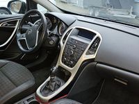 Gebraucht Opel Astra GTC 140 PS (102 kW) 2012 Schwarz Limousine