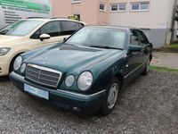 Gebraucht Mercedes E200 Elegance 136 PS (100 kW) 1997 Grün Limousine