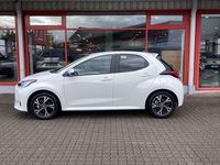 Neu Toyota Yaris Hybrid 116 PS (85 kW) 2025 Schneeweiß Kleinwagen