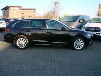 Gebraucht Skoda Octavia Selection 150 PS (110 kW) 2024 Black magic perl Kombi