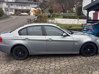 Gebraucht BMW 318 129 PS (94 kW) 2007 Grau Limousine