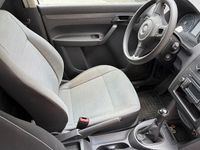 Second-hand VW Caddy 102 CP (75 kW) 2014 Alb Monovolum