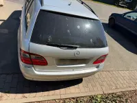 Usado Mercedes E220 Avantgarde 170 CV (125 kW) 2007 Plateado Familiar