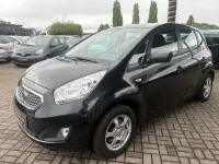 Używany Kia Venga Vision 90 KM (66 kW) 2010 Czarny Hatchback