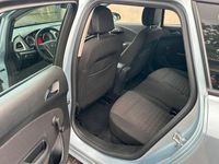 Gebraucht Opel Astra 116 PS (85 kW) 2013 Silber Kombi