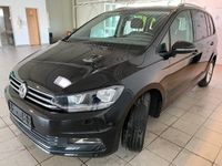 Gebraucht VW Touran Allstar 150 PS (110 kW) 2017 Schwarz metallic Van / Kleinbus