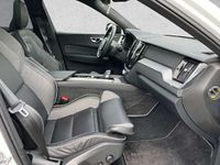 gebraucht Volvo XC60 R Design T8 AWD Recharge 19''LM Pano AHK DAB...