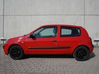 Gebraucht Renault Clio II Campus 58 PS (42 kW) 2006 Rot Limousine