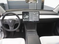 Gebraucht Tesla Model Y Long Range AWD 378 kW (514 PS) 2022 Weiß SUV
