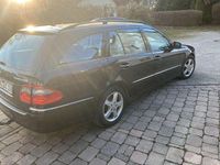 Gebraucht Mercedes E200 Avantgarde 184 PS (135 kW) 2007 Schwarz Limousine