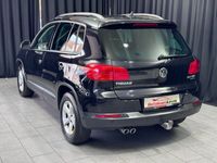 gebraucht VW Tiguan Sport & Style 4Motion*XENON*NAVI*PANO*AHK