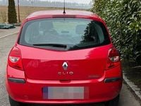 Gebraucht Renault Clio II Authentique 75 PS (55 kW) 2007 Rot Limousine