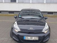 Gebraucht Kia Rio 75 PS (55 kW) 2015 Schwarz Coupé
