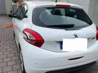 Gebraucht Peugeot 208 Active 68 PS (50 kW) 2014 Weiß Kleinwagen