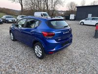 Gebraucht Dacia Sandero Expression 91 PS (66 kW) 2024 Blau Limousine