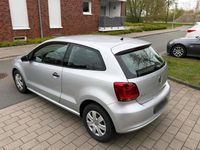 Usado VW Polo 80 HP (58 kW) 2014 Prateado Citadino