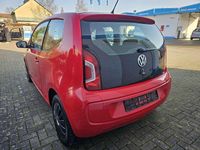 Second-hand VW up! 75 CP (55 kW) 2012 Roșu Hatchback