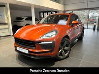 Gebraucht Porsche Macan 265 PS (194 kW) 2022 Papayametallic (orange) (metallic) SUV
